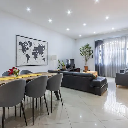 Spacious And Stylish Apartment Saint Julian's Exterior photo