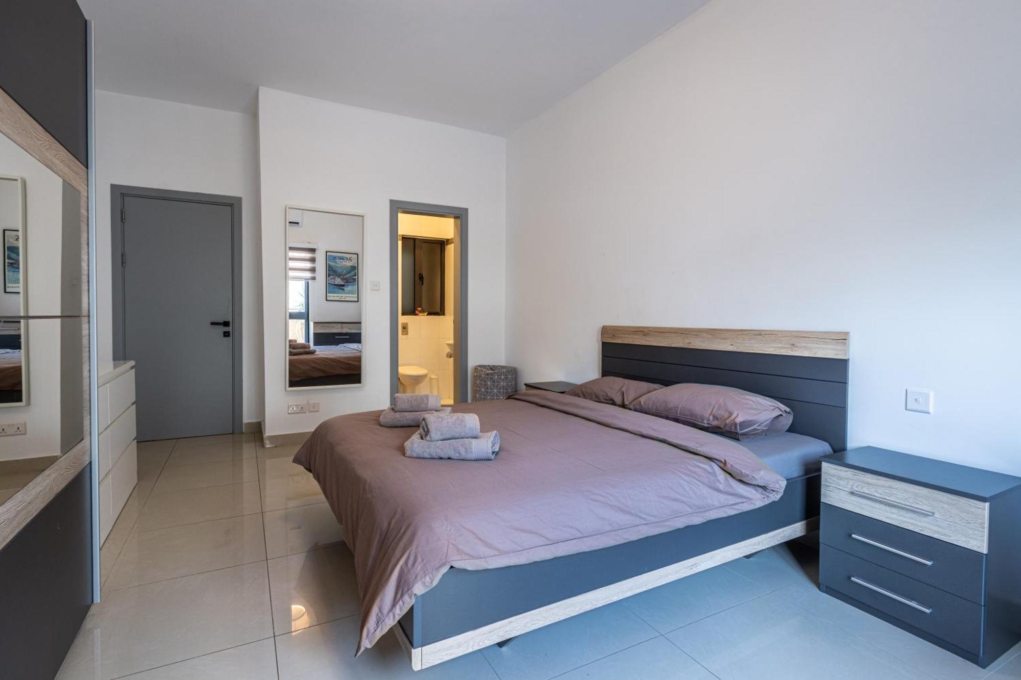 Spacious And Stylish Апартаменты Сент Джулианс