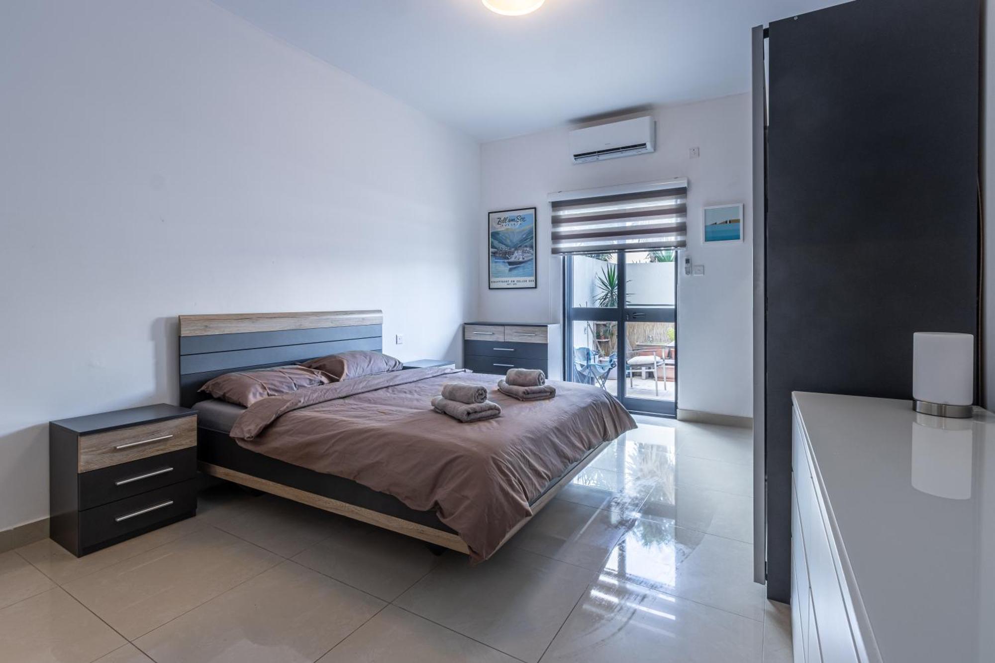 Апартаменты Spacious And Stylish Сент Джулианс